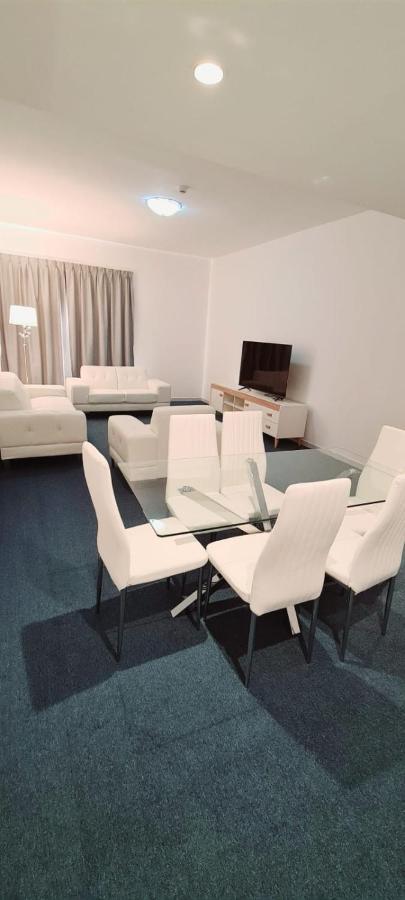 Havana Holiday Homes In Al Garhoud Dubaï Extérieur photo